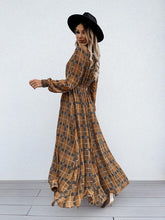 Load image into Gallery viewer, Yellow Plaid Long Sleeve A-line Maxi Dress

