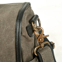 Load image into Gallery viewer, Vintage Messenger Canvas Bag

