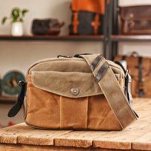 Load image into Gallery viewer, Vintage Camera Side Bag
