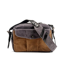 Load image into Gallery viewer, Vintage Camera Side Bag

