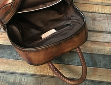 Load image into Gallery viewer, Vintage Ladies Leather Zip Backpack Purse Medium Leather Rucksack For Women
