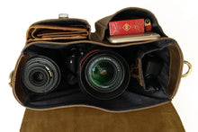 Load image into Gallery viewer, Crossbody Vintage Camera Leather Messenger Bag
