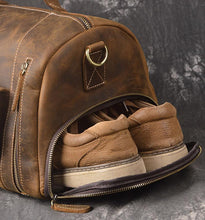 Load image into Gallery viewer, Bard Weekender Handmade Leather Duffle Bag
