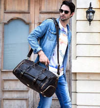 Load image into Gallery viewer, Bard Weekender Handmade Leather Duffle Bag
